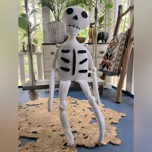 Hallowee Hyde & eek knit skeleton 38inches